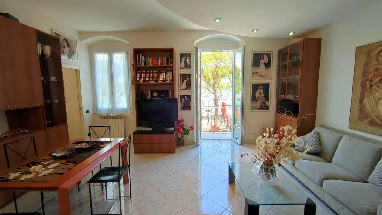 Ferienwohnung Un Balcone In Pineta Fezzano  Exterior foto